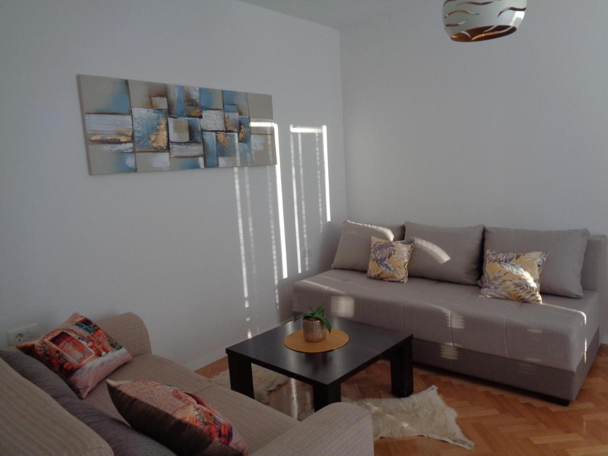 Apartments Miki 2 Novalja Luaran gambar