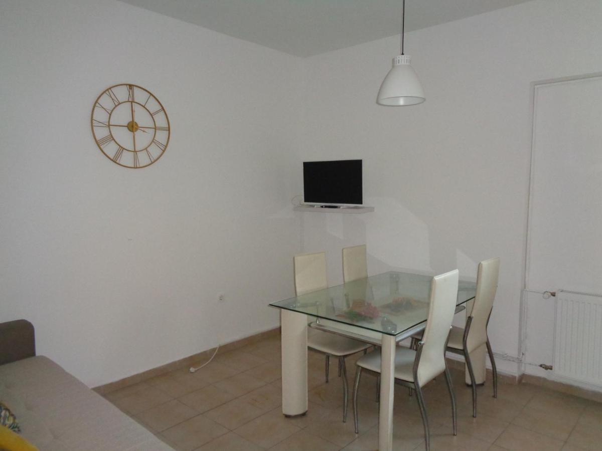 Apartments Miki 2 Novalja Luaran gambar