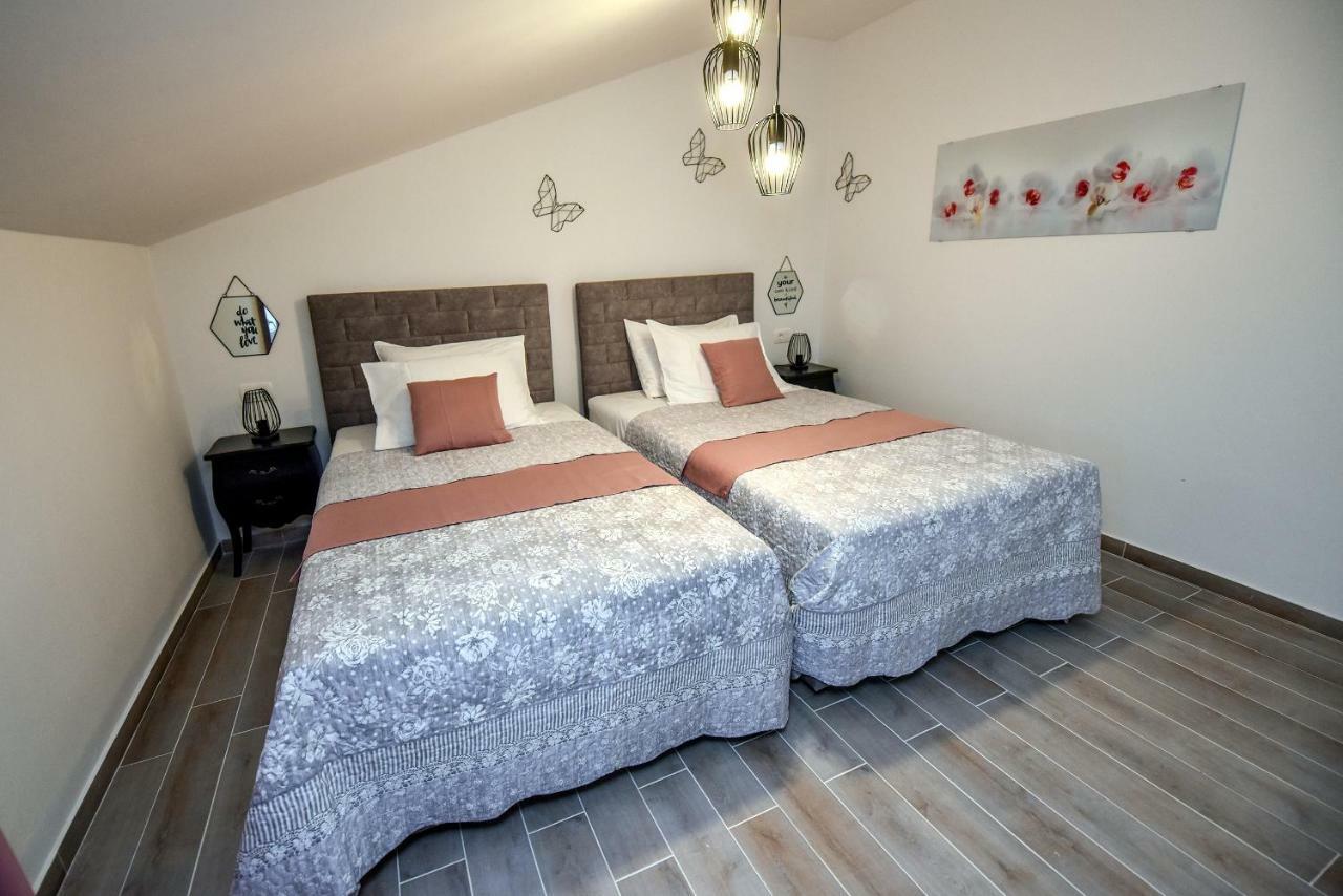 Apartments Miki 2 Novalja Luaran gambar